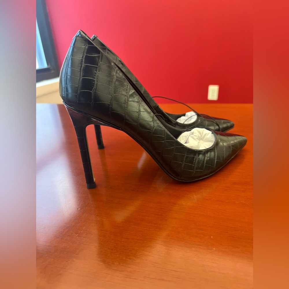 Black stiletto pumps